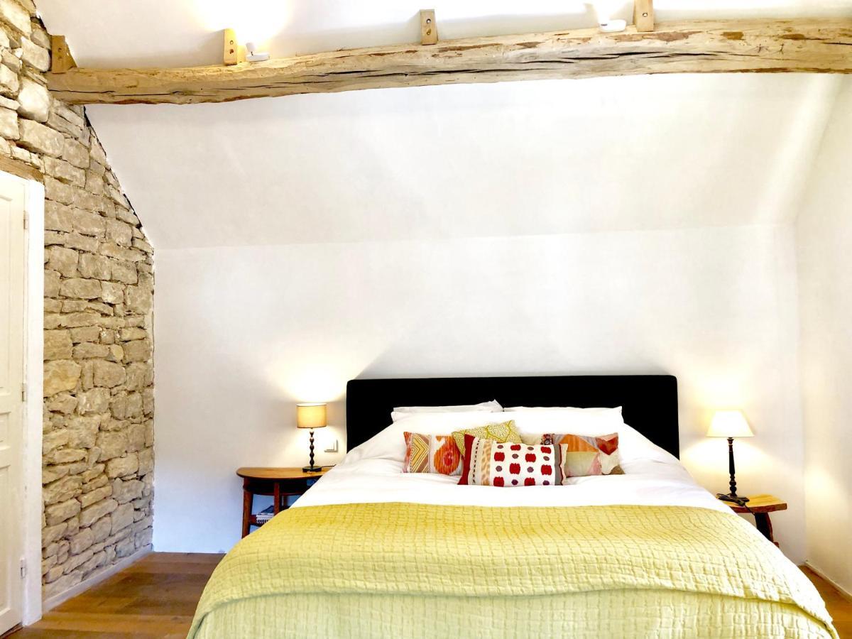 La Cour Des Delices Bed & Breakfast Gigny  Exterior foto