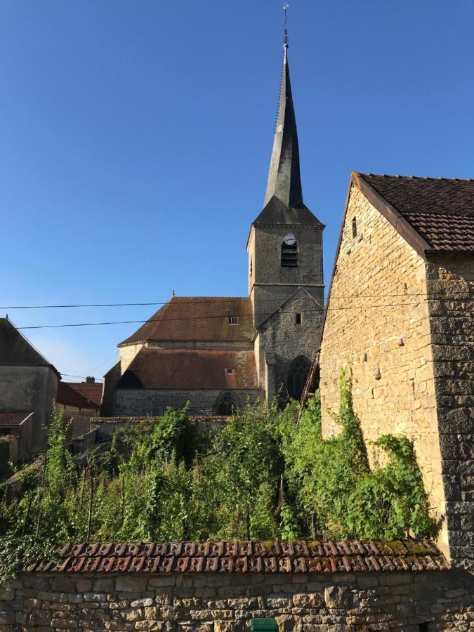 La Cour Des Delices Bed & Breakfast Gigny  Exterior foto